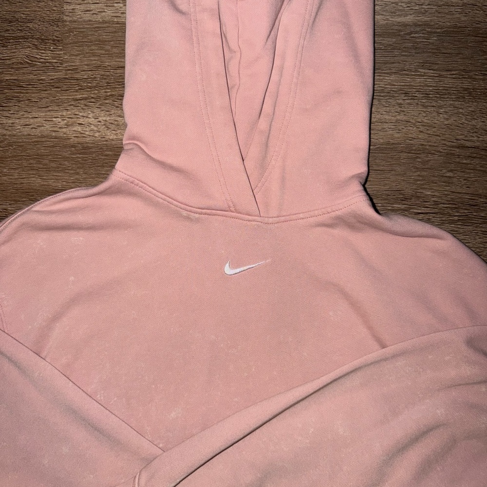 PRICE⬇️GORGEOUS Nike Pink Acid Wash Hoodie